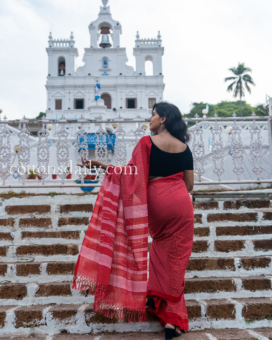 Glamourous Panaji Red Kunbi Saree