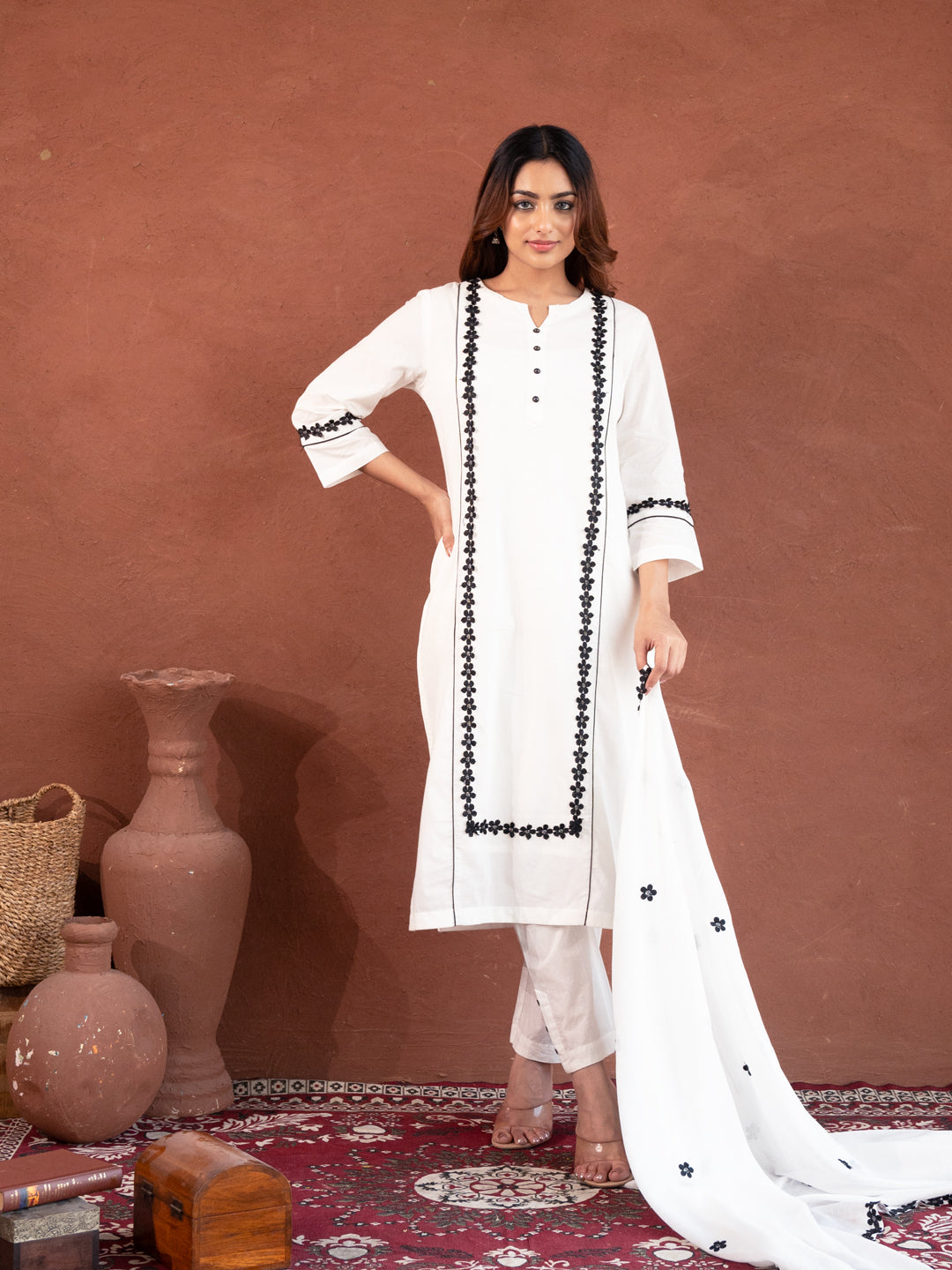 Black And White Pretty Flower Lace Cotton Suit