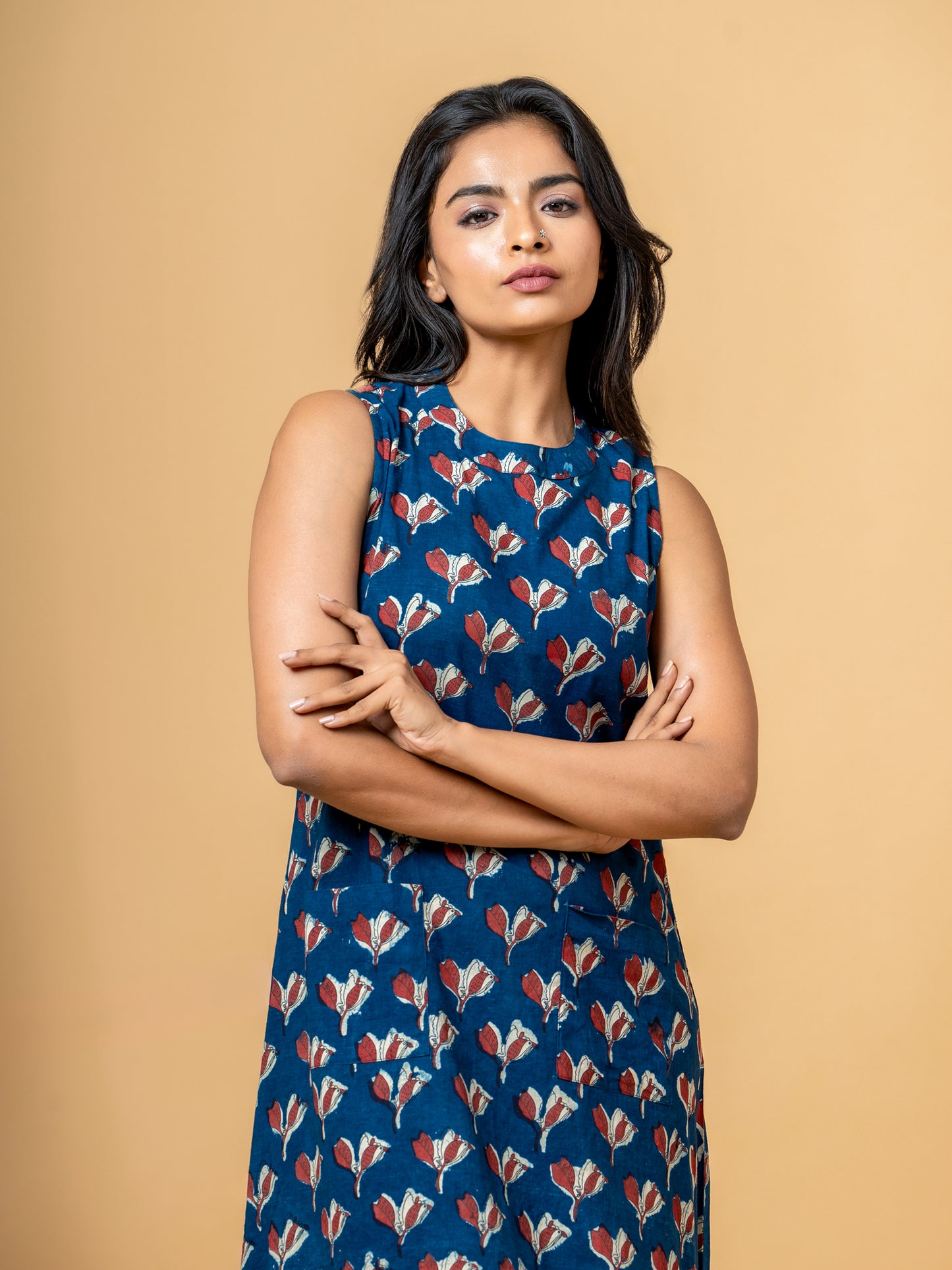 Image focusing on the neckline and yoke area of the Stylish Indigo Floral Cotton Kurta, showing how the floral pattern is designed around the face.