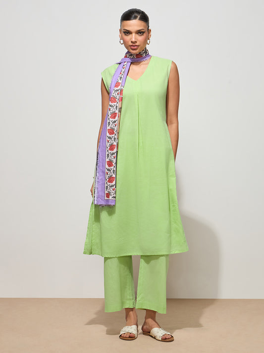 Pista Green Solid Cotton Suit