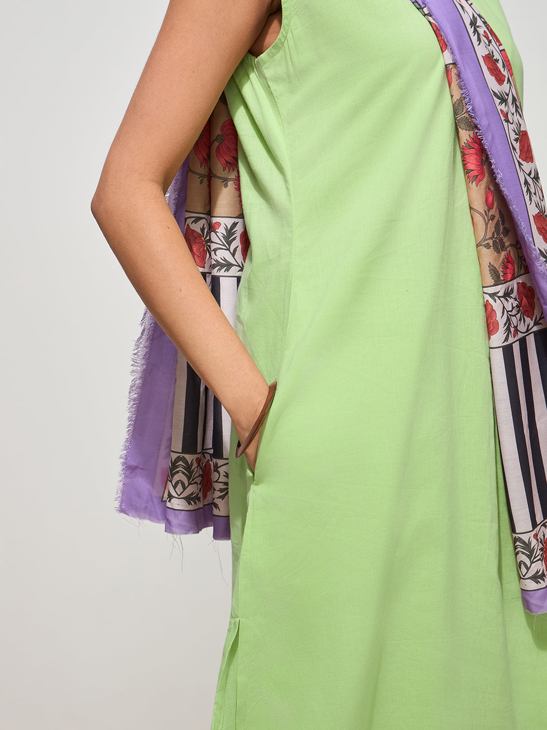 Pista Green Solid Cotton Suit