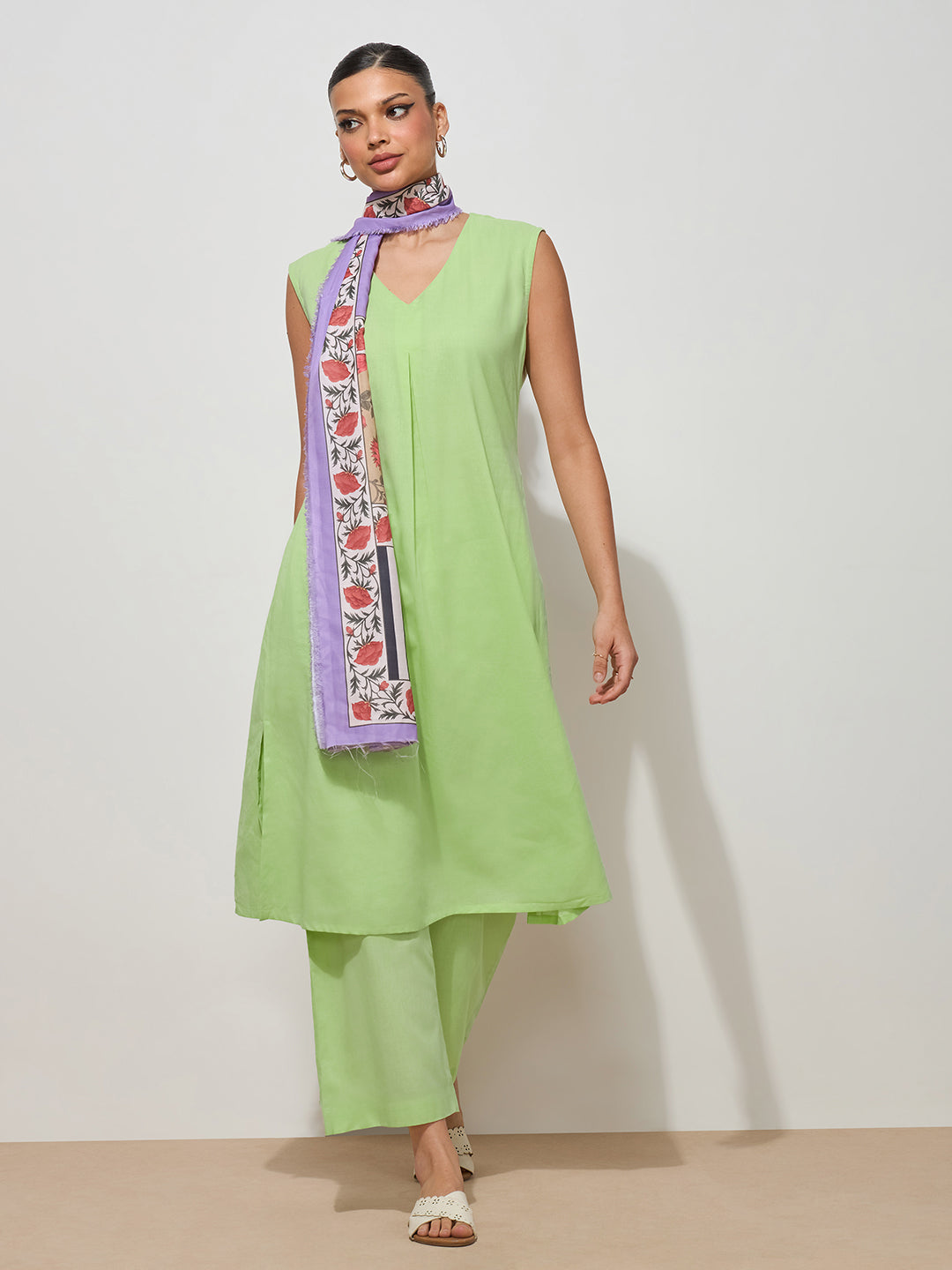 Pista Green Solid Cotton Suit