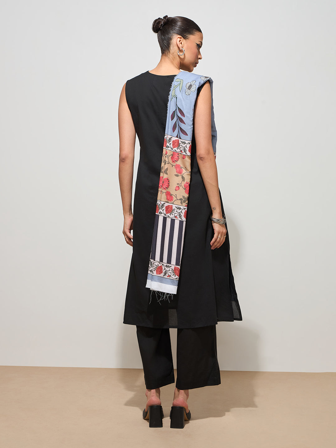 Black Solid Cotton Suit