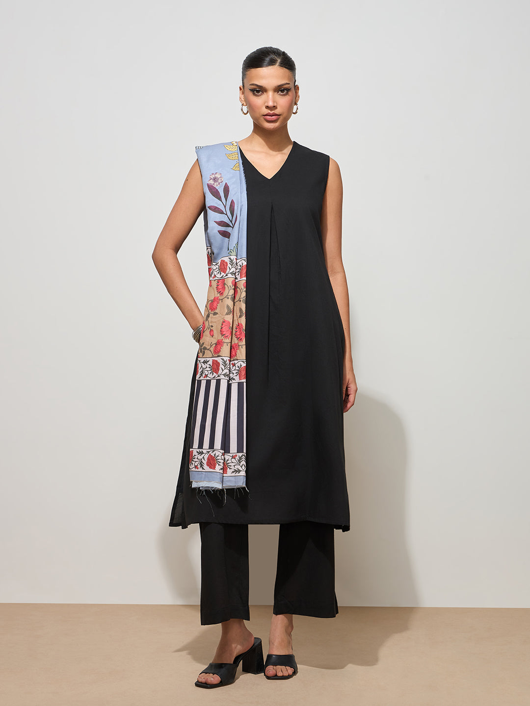 Black Solid Cotton Suit