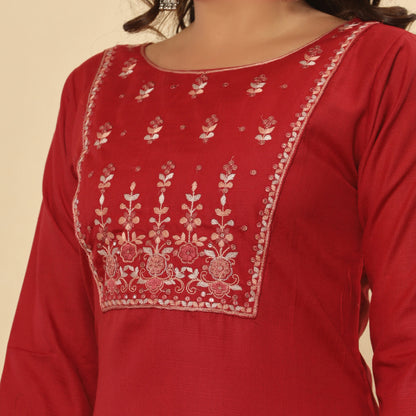 Red Embroidered Solid Straight Cotton Kurta