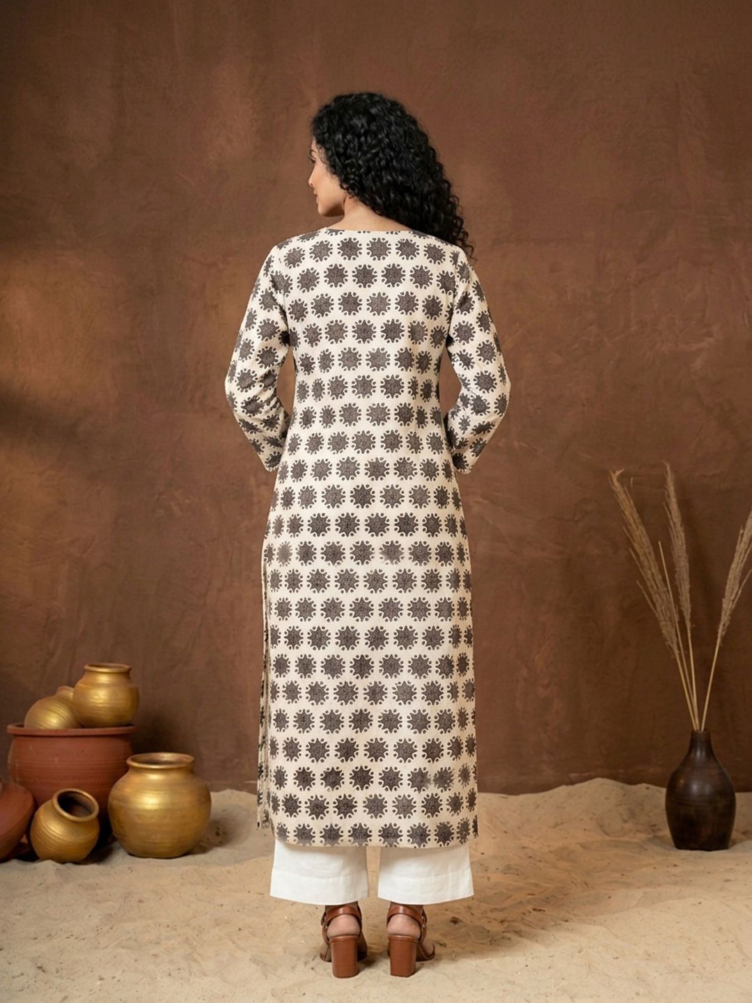 Cream Embroidered Rangoli Print Cotton Kurta