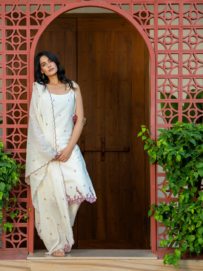 Delicate Darling Hand Crafted Airy Linen Kurta Set