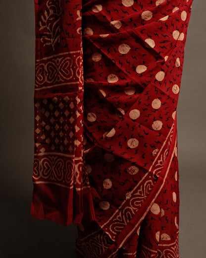 Chilly Red  Polka Dot Handblock Print Mul Cotton Saree