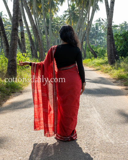 Parra Charmer Red Kunbi Saree