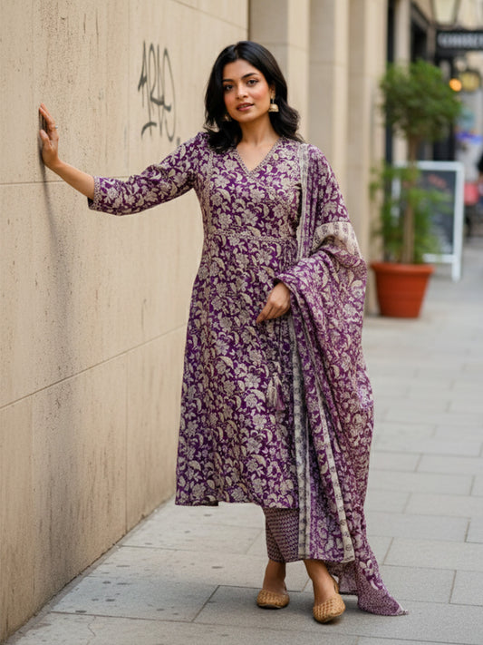 Lotus and The Wine Cotton Suit