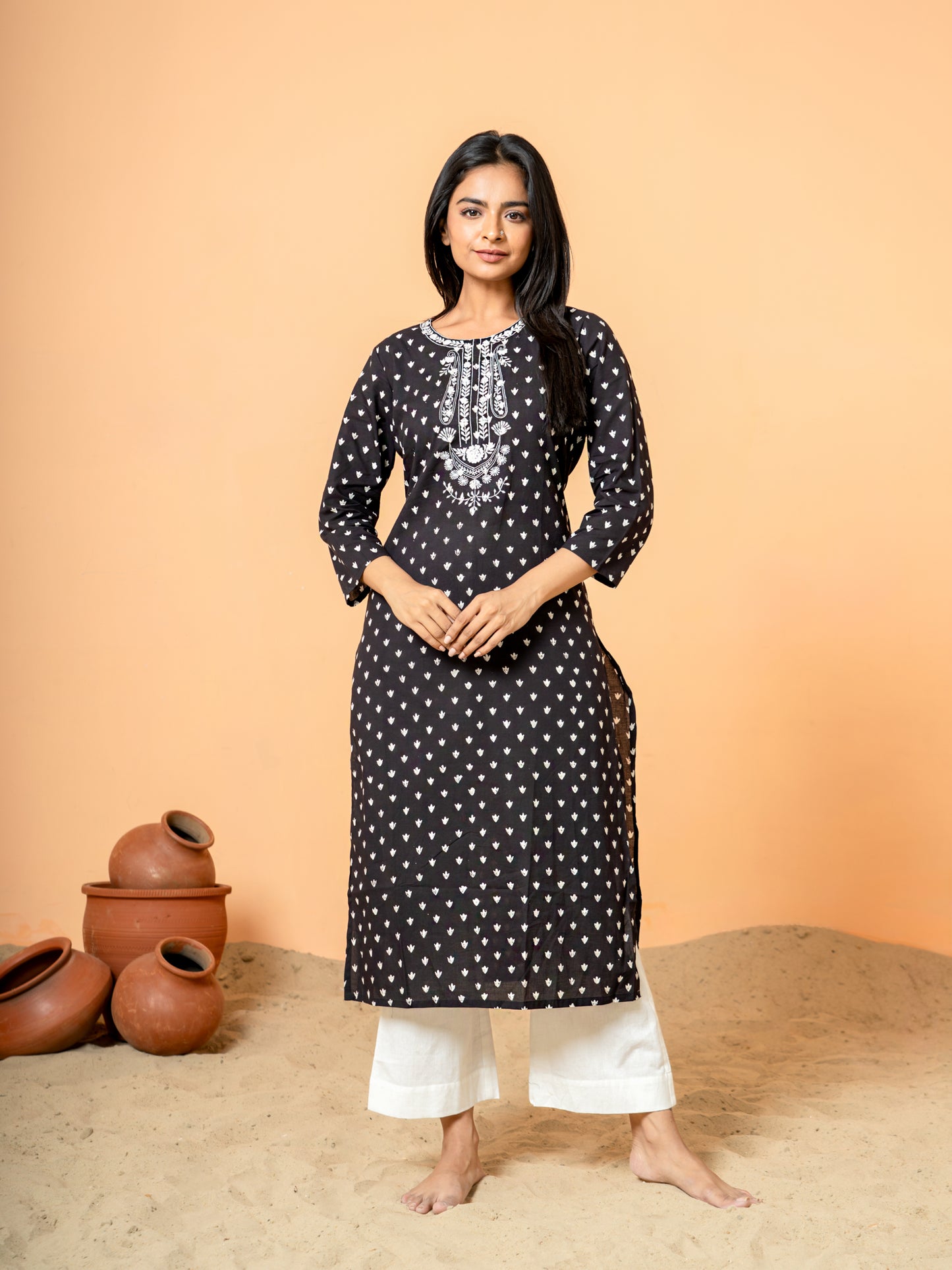 Elegant Black Embroidered Cotton Kurta