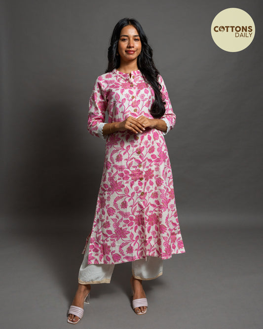 Pink Floral Patterned Kurta Set