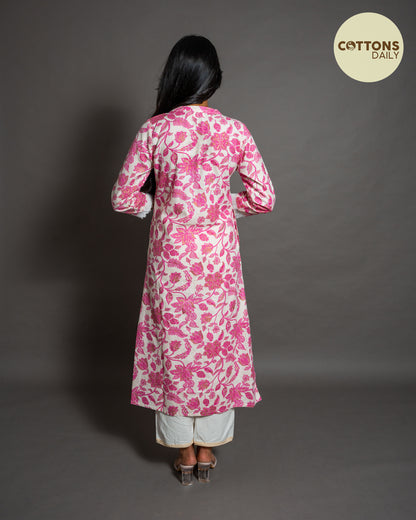 Pink Floral Patterned Kurta Set