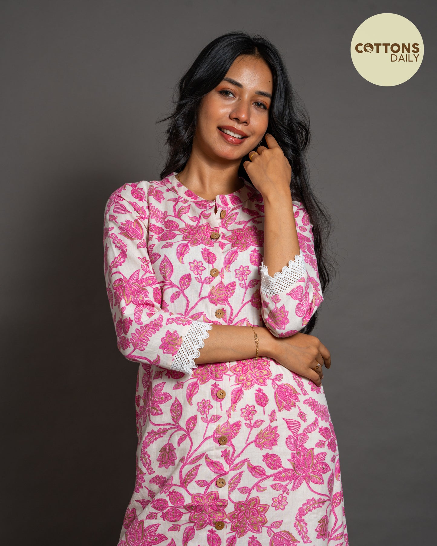 Pink Floral Patterned Kurta Set