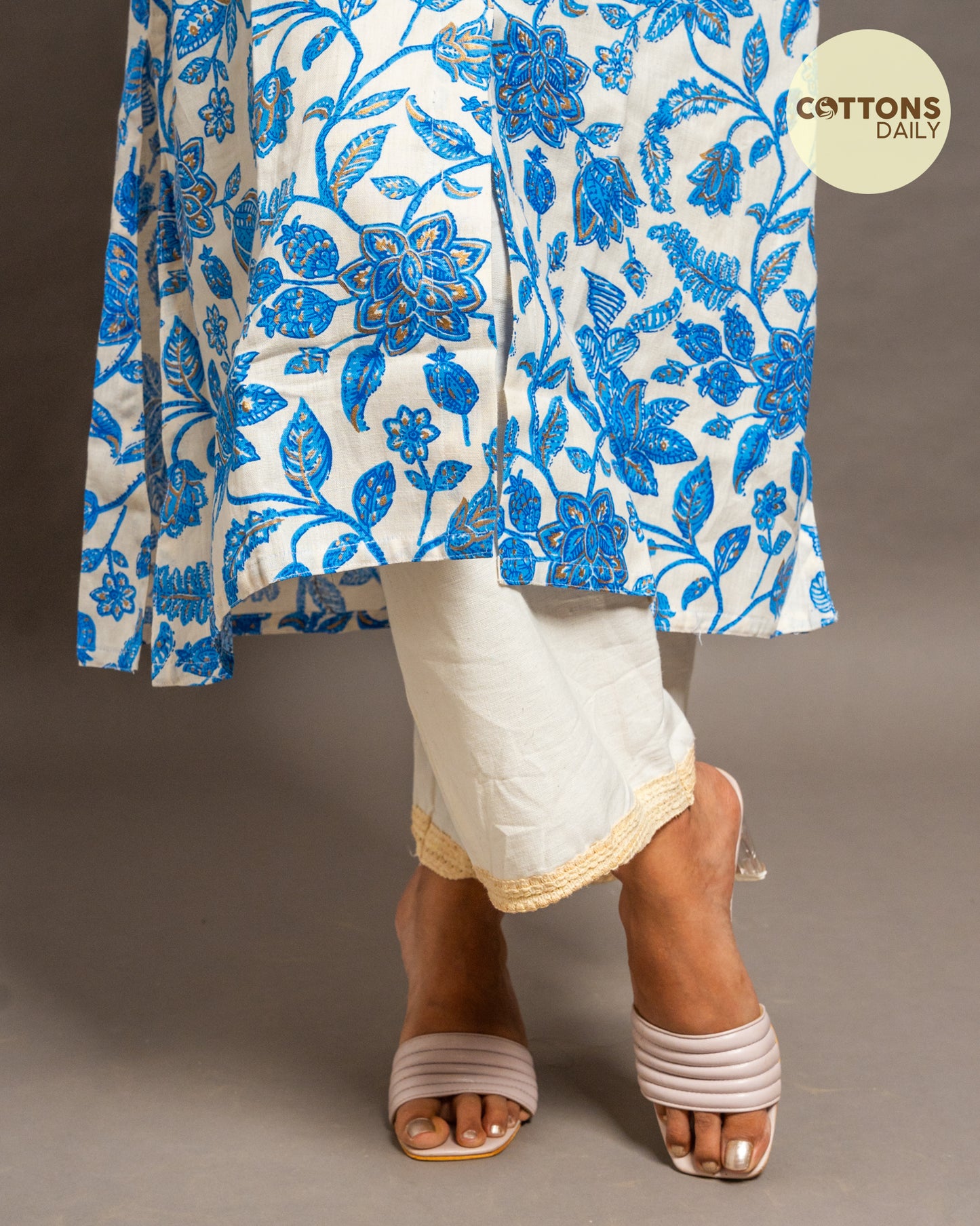 Blue Floral Patterned Kurta Set